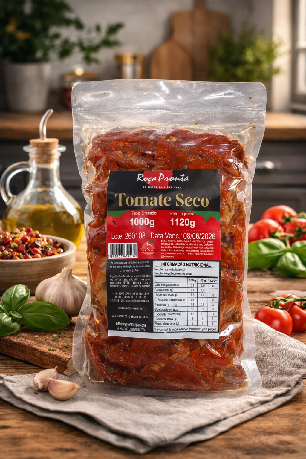 Embalagem food service Roça Pronta de tomate seco em uma cozinha profissional